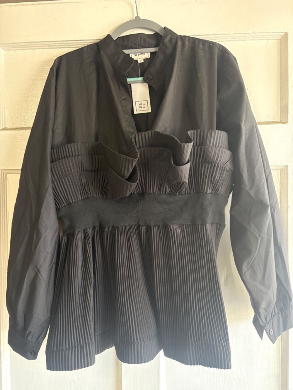 NWT WoWo Black Pleated Ruffle Blouse Top XL Excellent Condition